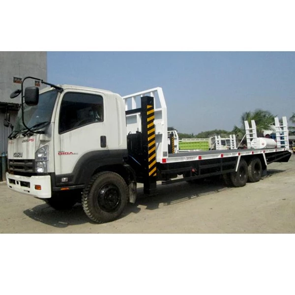 Vehicle Self loader with hydraulick jack dan winch